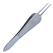 Manhattan Eye And Ear Suturing Forceps, Smooth And Wide Handle With Polished Finish, Straight Shafts, 1 X 2 Teeth Set At 45 Degrees With 6mm Tying Platform, And Overall Length Of 3 1/2" (90mm) 